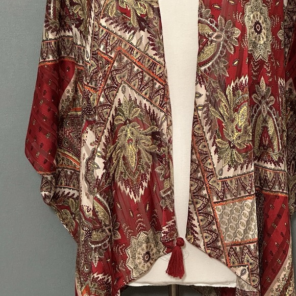 Simply Noelle Womens Top OS Red Paisley Sparkle Tassel Open Classic Boho Hippie - Picture 3 of 15